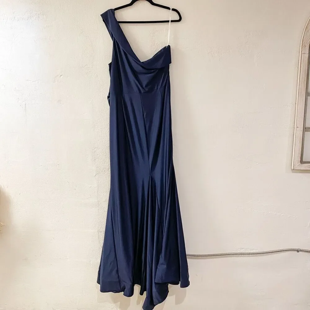 Cynthia & Sahar Luz Luxe Satin Stretch Formal Gown in Midnight Navy Size XXL-A